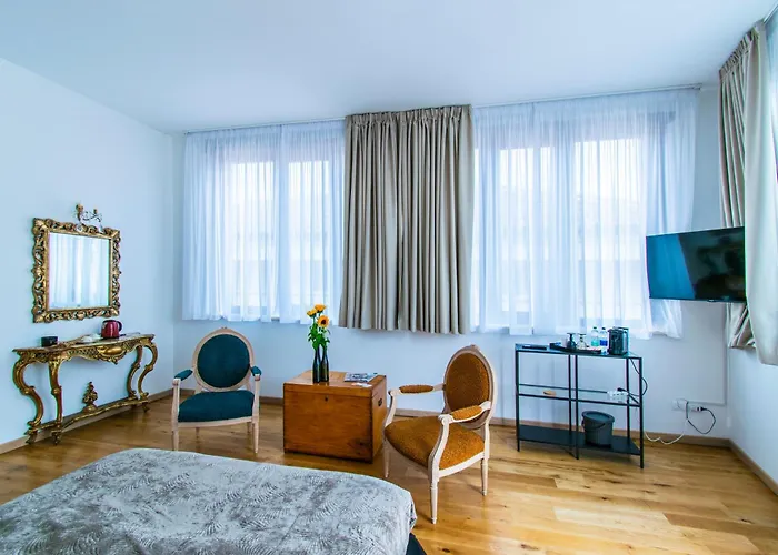 Oda ve Kahvaltı Idiana 4*